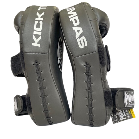 PUNCH EQUIPMENT KICK PADS - Thumpas® - OSO